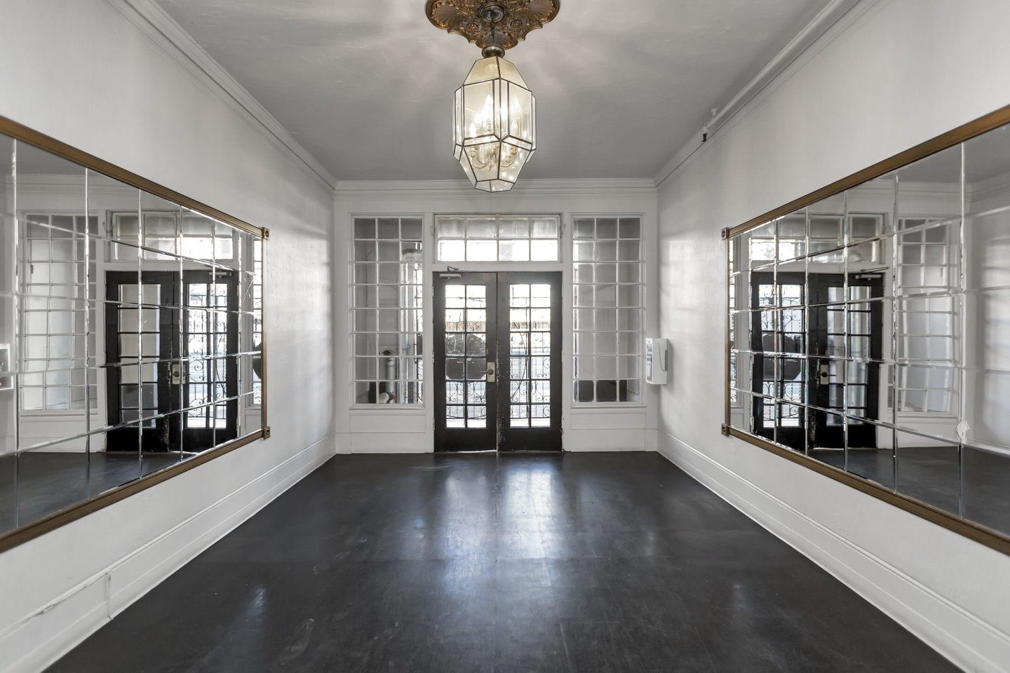 1651 Market Street Image 14