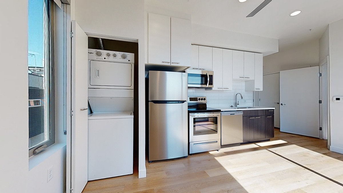 Proto Apartments Image 18