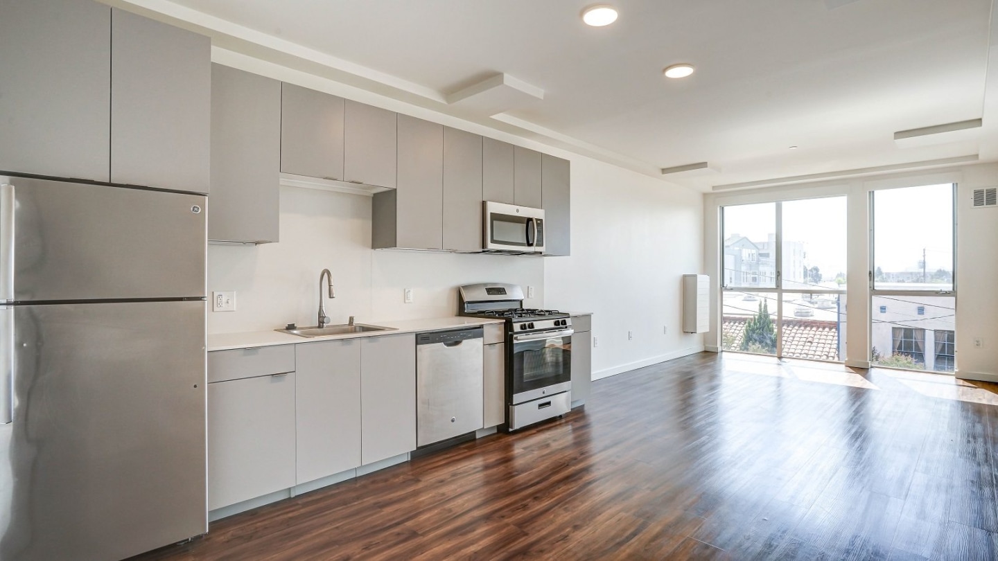 4801 Shattuck Image 37