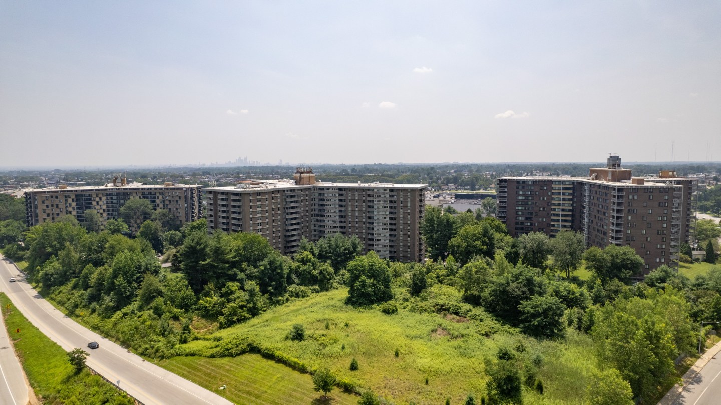 The Towers At Wyncote Image 13