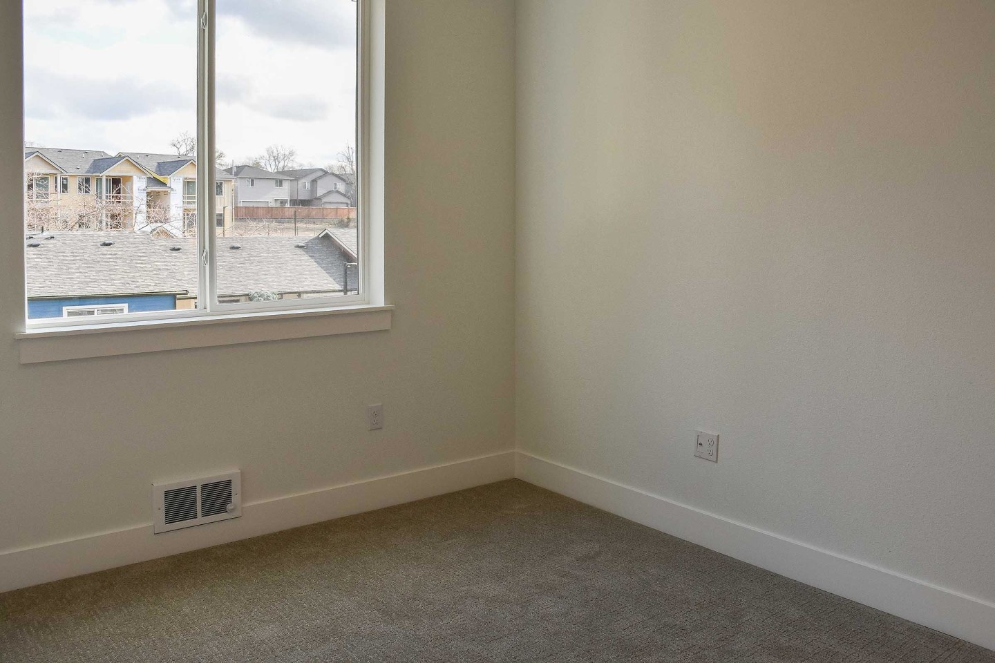 Lakeview Apartments Image 21