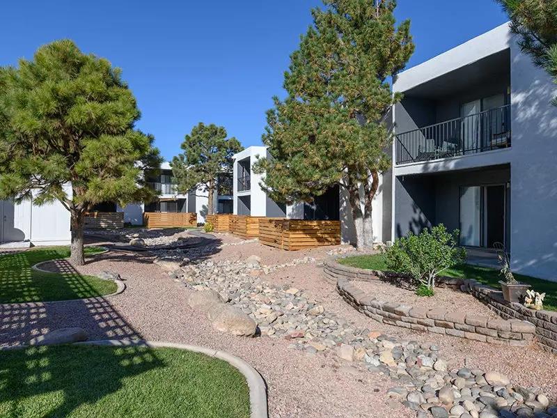 Peaks at Los Ranchos Image 10
