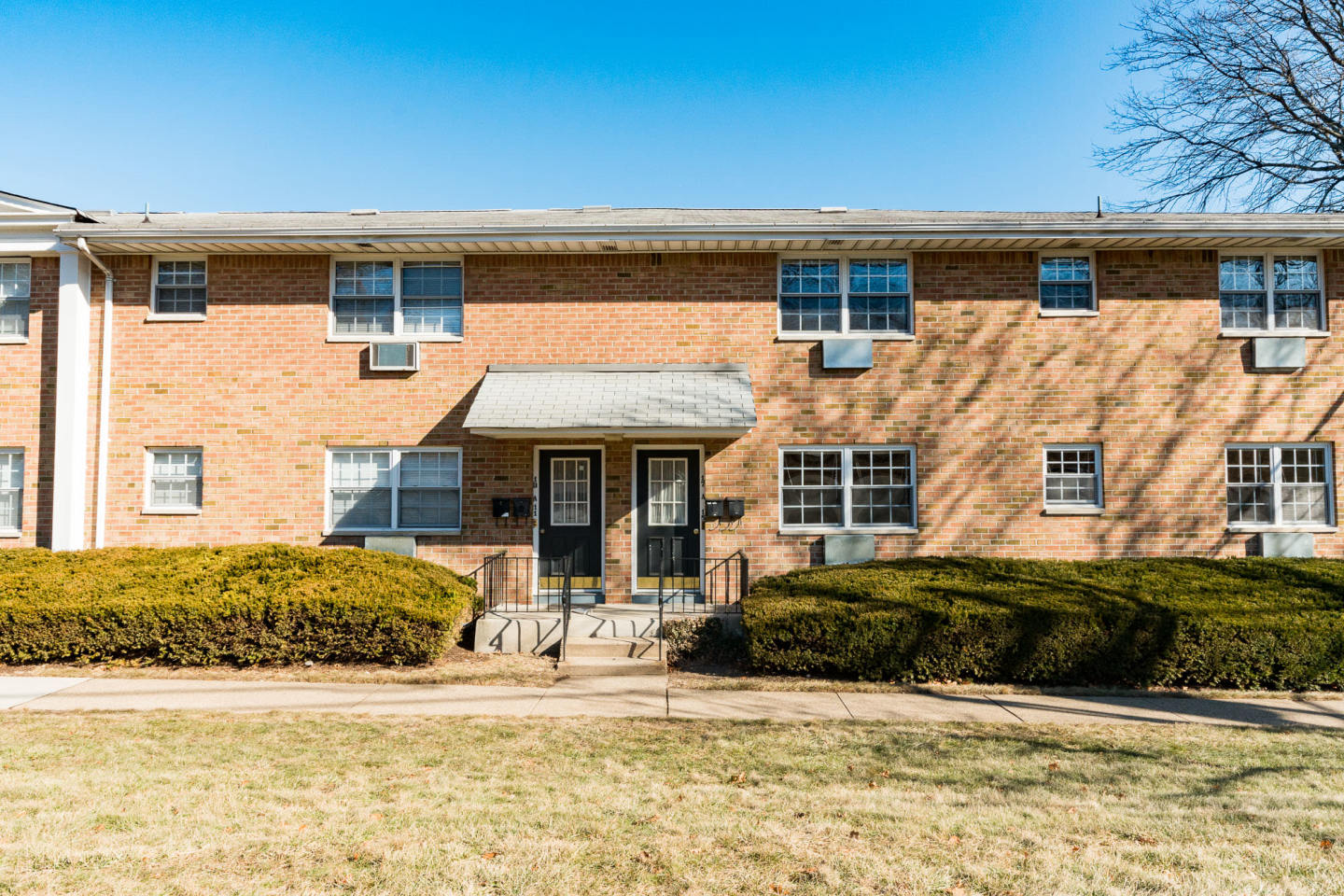 Valley Apartments Image 2