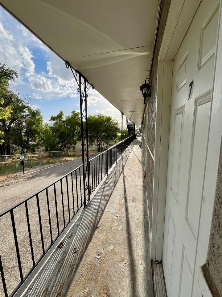 University Villa Apartments Image 28