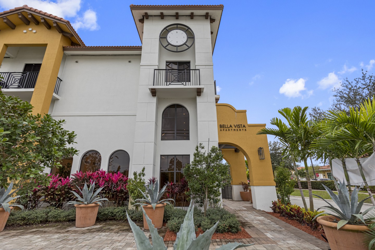 Bella Vista Apartments Image 24