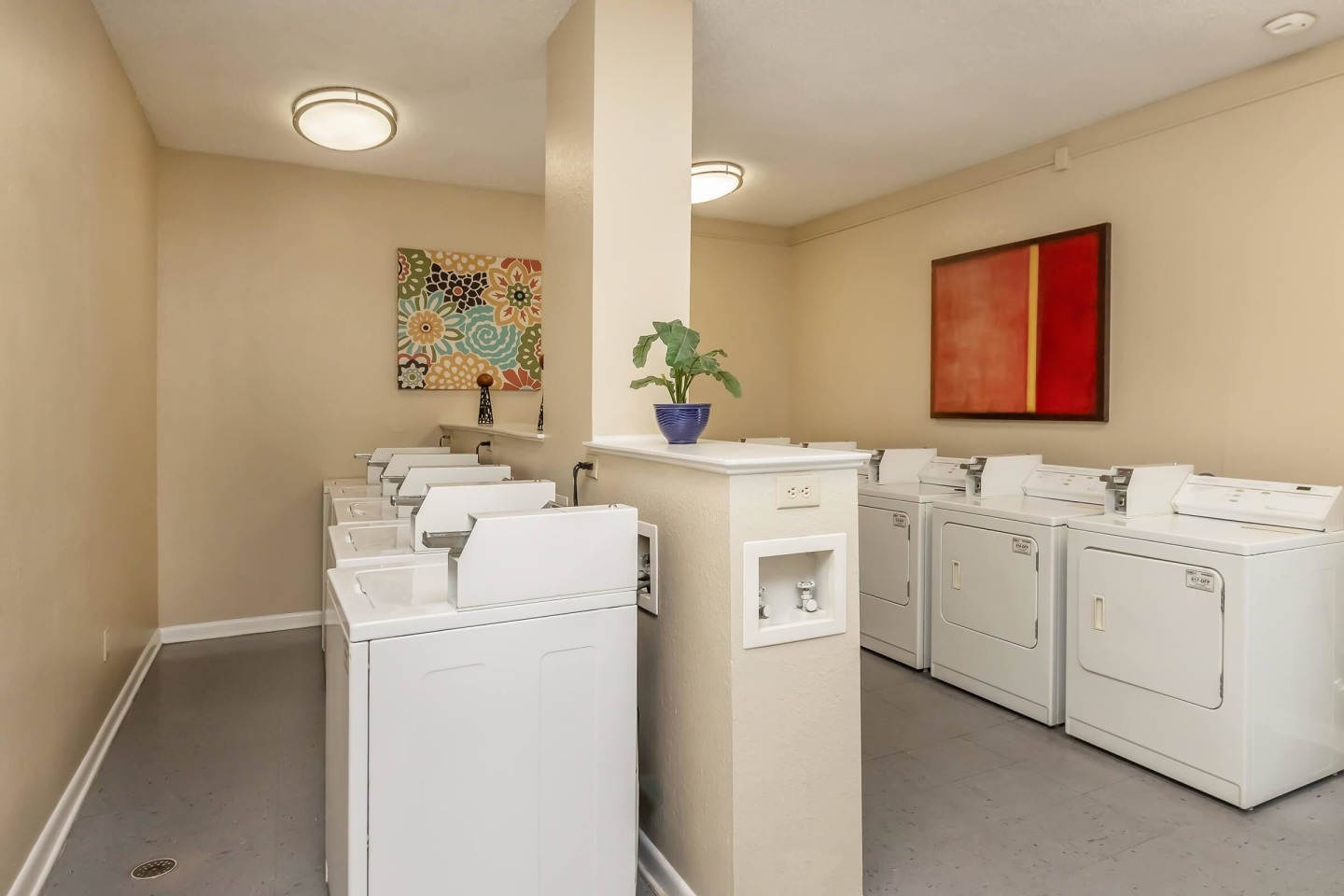 Lake Brandt Apartments Image 32