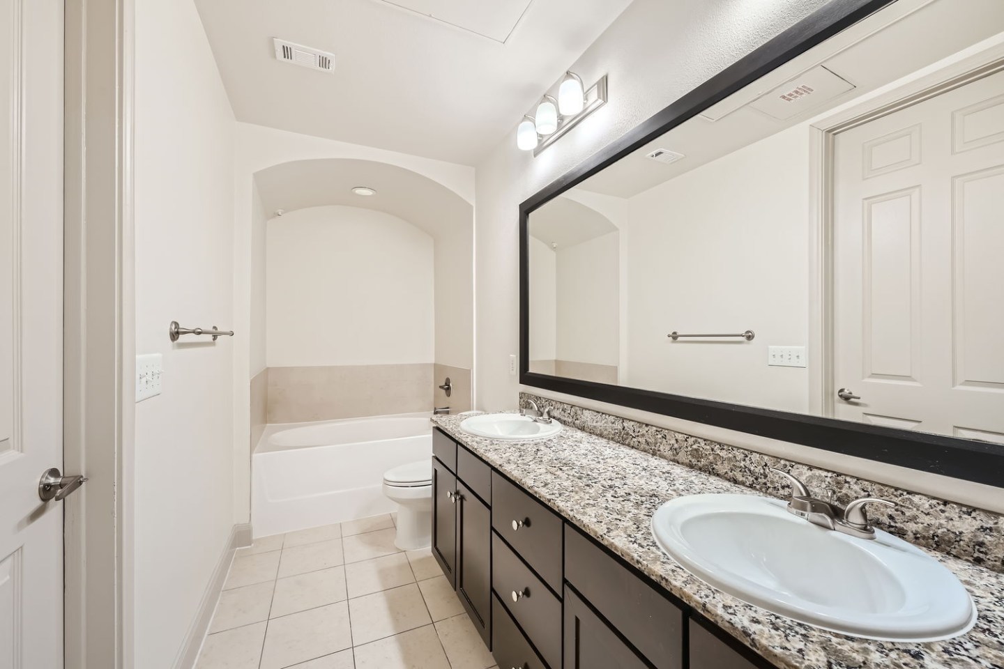 Lakeside Villas at Cinco Ranch Image 20
