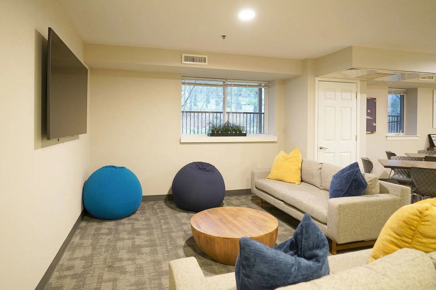 Commons at Mansfield Image 6