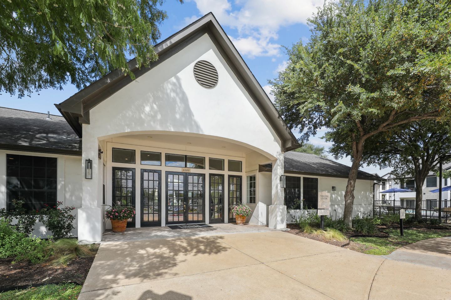 SoCo Apartments Image 25