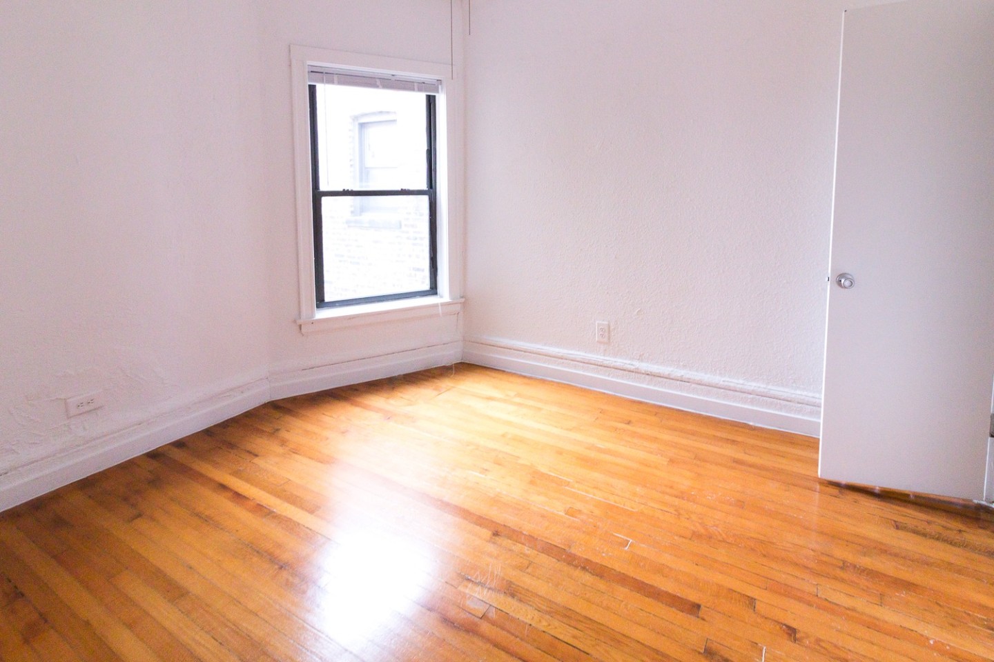 1515 E. 54th Street Image 24