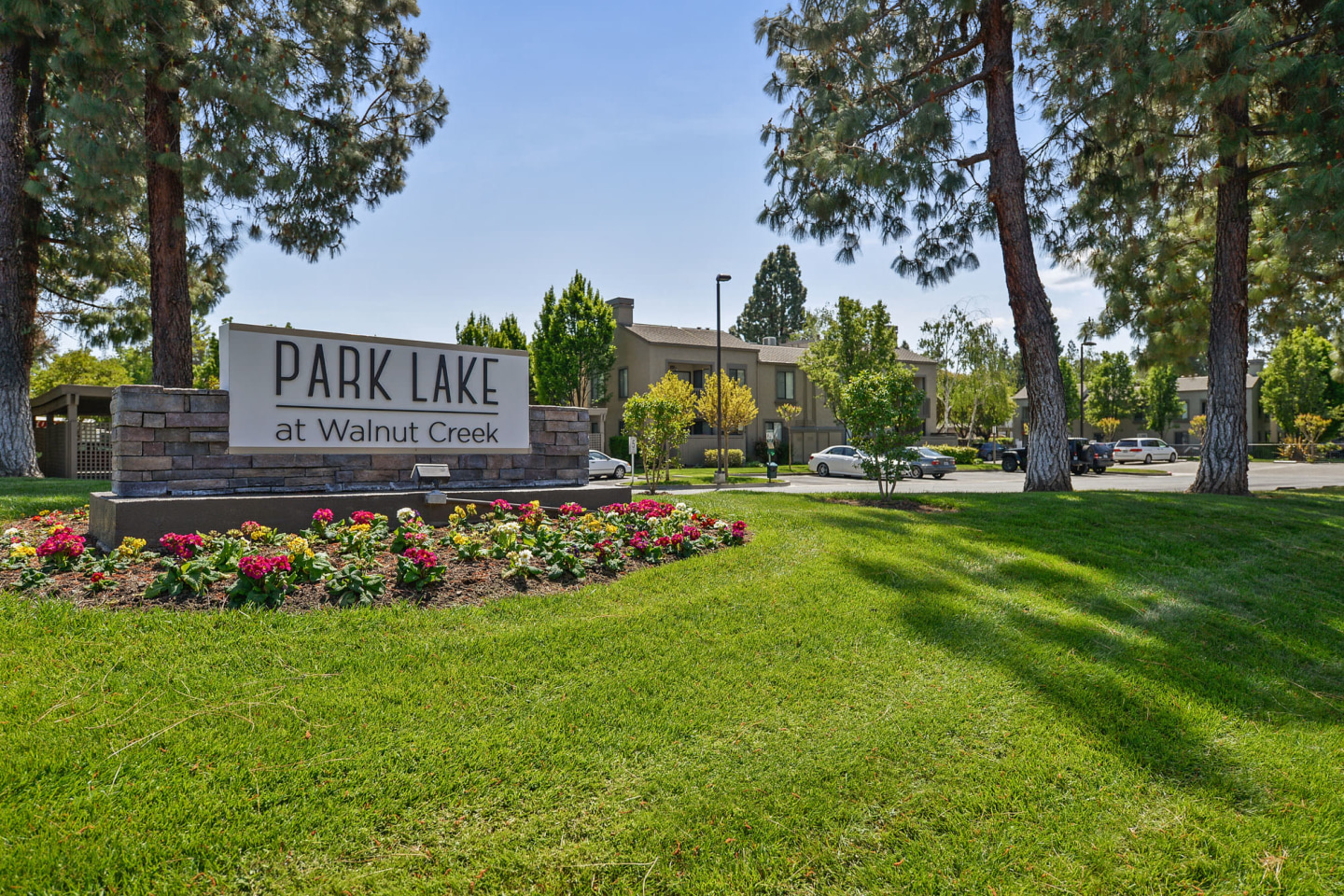 Park Lake at Walnut Creek Image 23