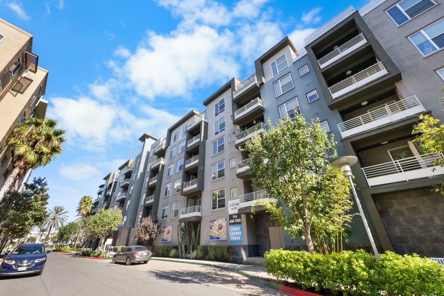 Stadium House Apartments Image 91