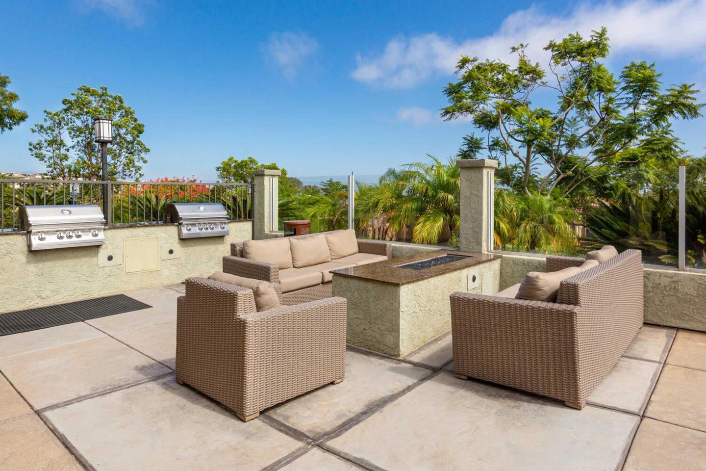 Elan Overlook Laguna Apartments Image 13