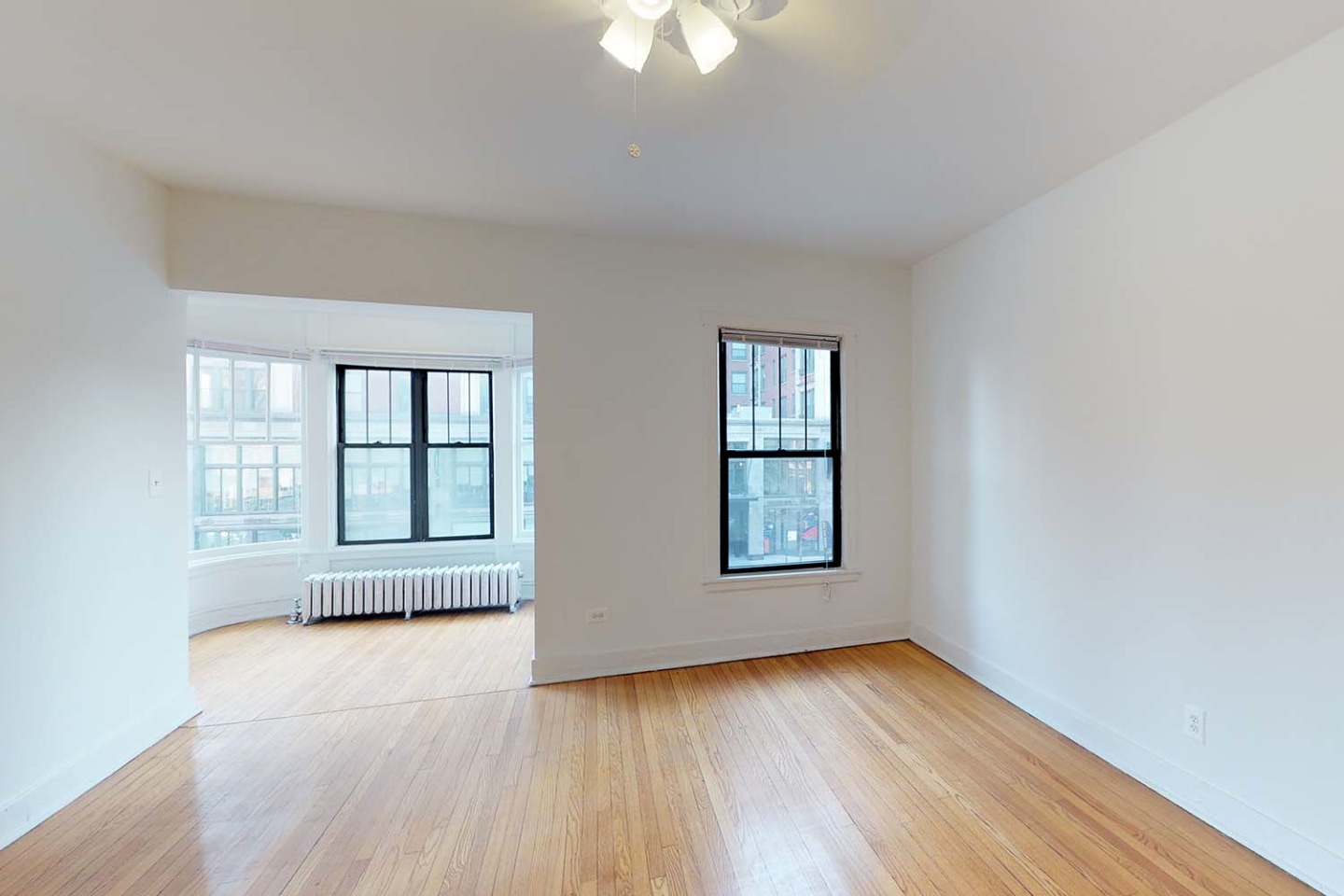 5300-5308 S. Hyde Park Boulevard Image 13