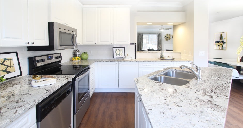 Tuscany Villas Apartments Image 3
