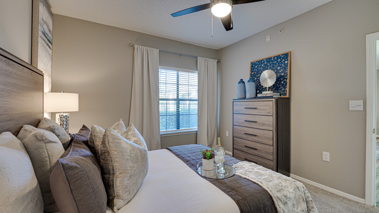 Carmel Creekside Image 13
