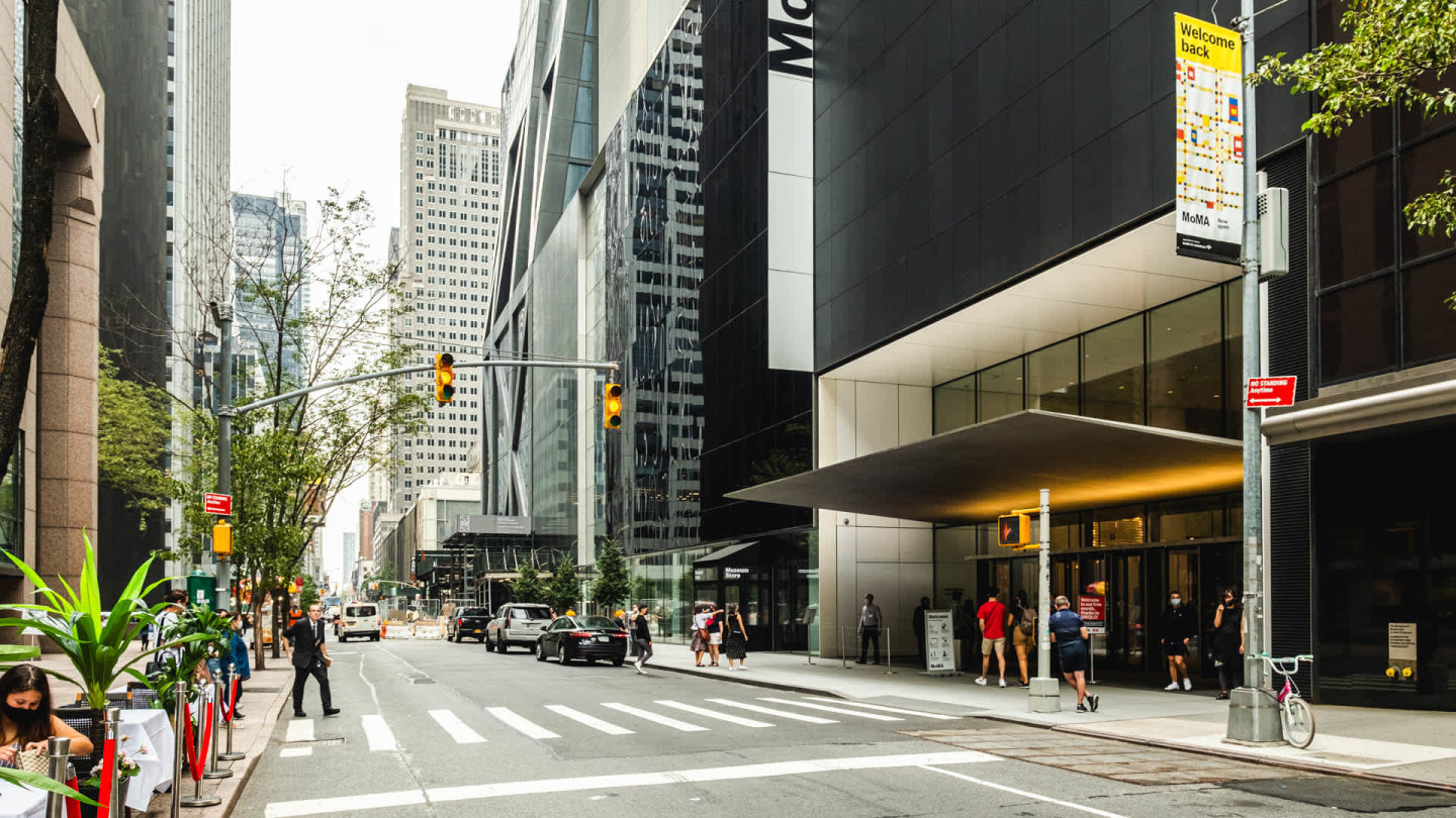West 54th Image 37