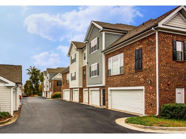 Pointe at Suwanee Station Image 7