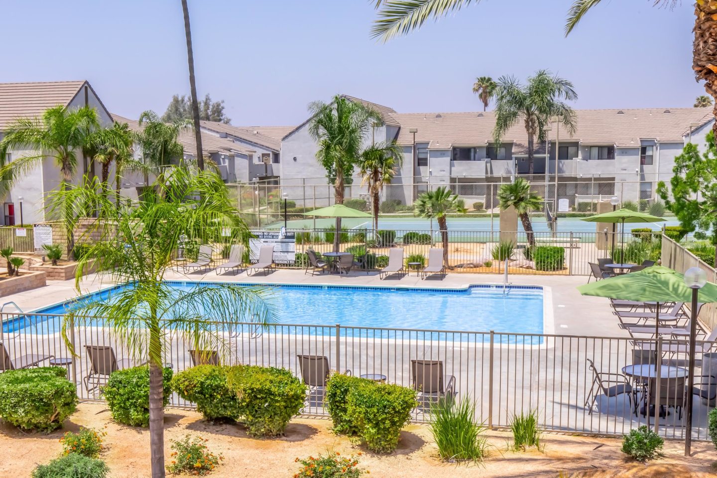 Palm Court Apartment Homes Image 4