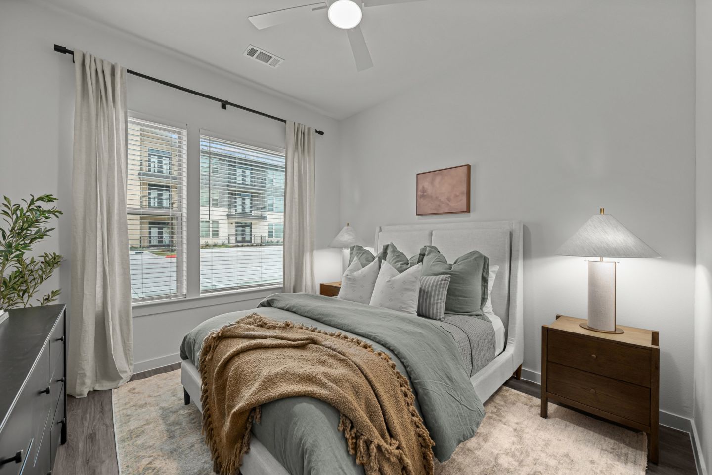 Junewood Apartment Homes Image 32