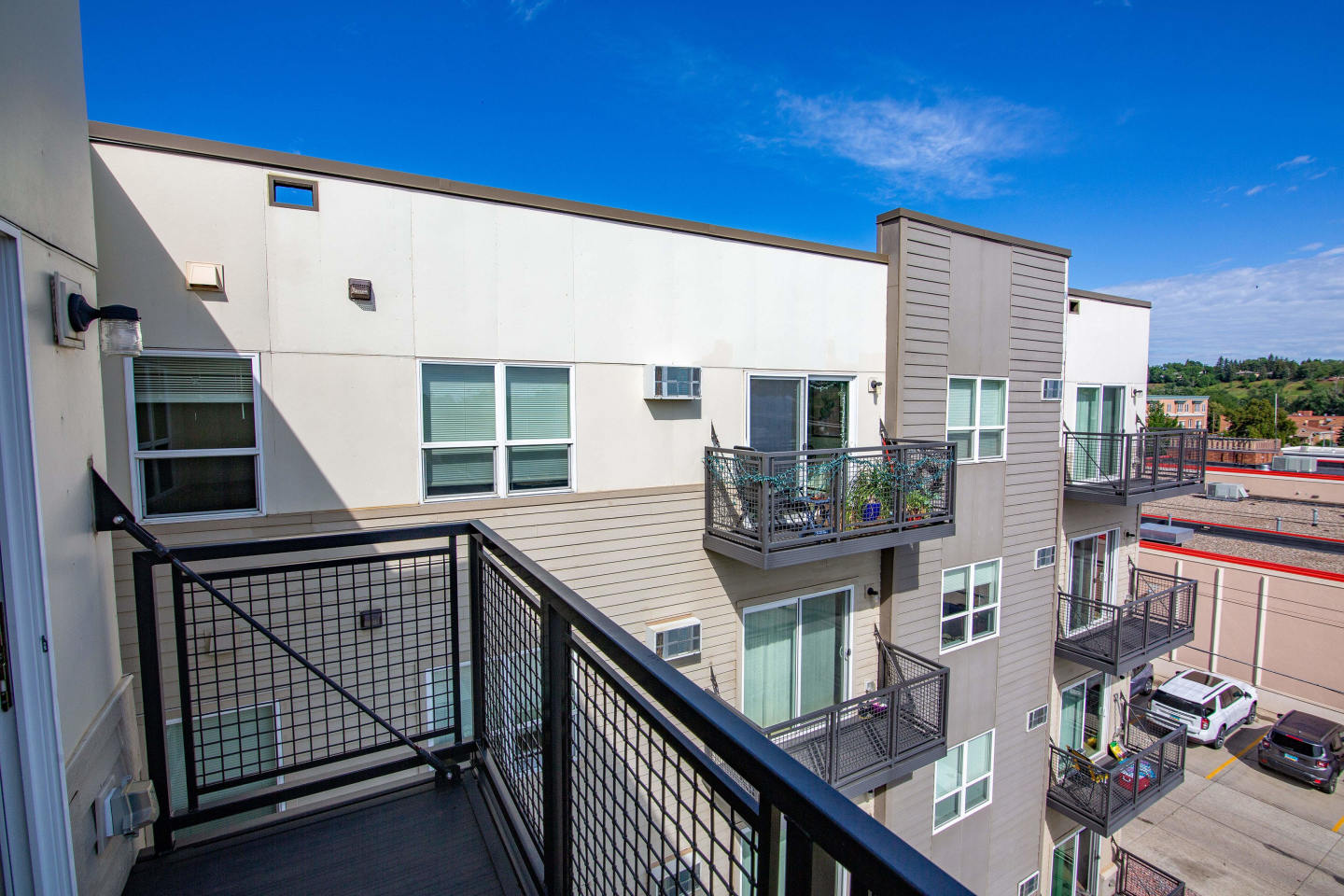 Collins Place Apartments Image 12