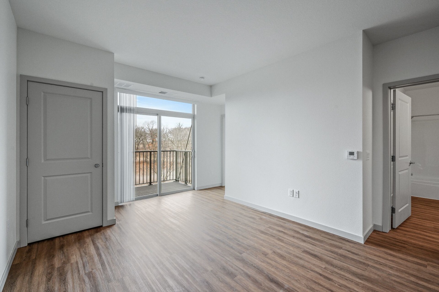 Fenview Flats Image 29