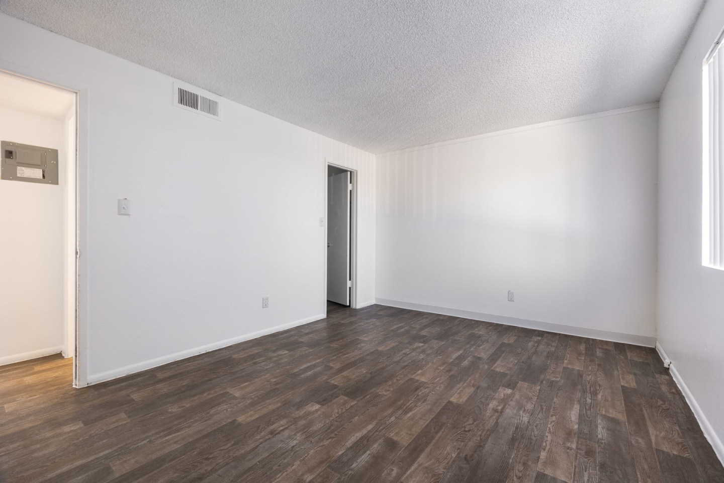 Park West Apartments Image 22