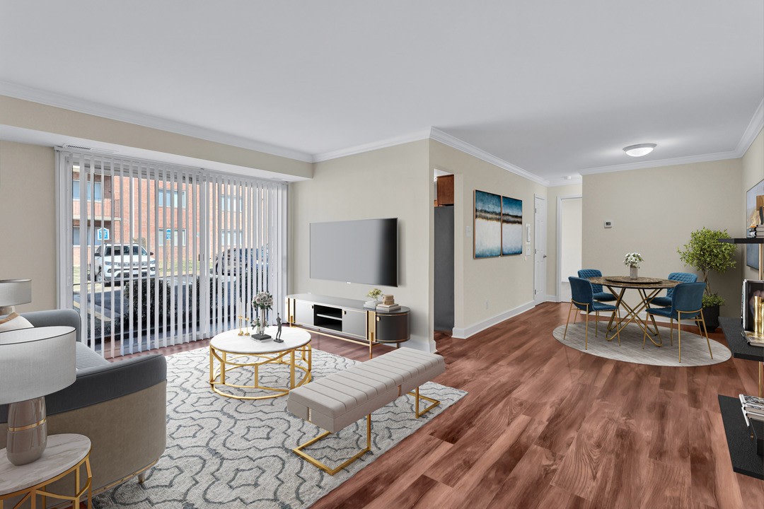 Washington Square Apartments Image 2