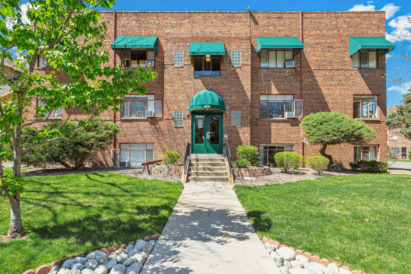 475-501 Garfield Image 12