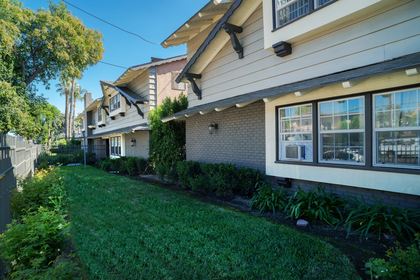 Winnetka Gardens Image 21