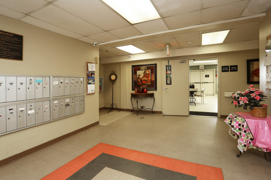 Senior Housing - Faith Manor Image 13