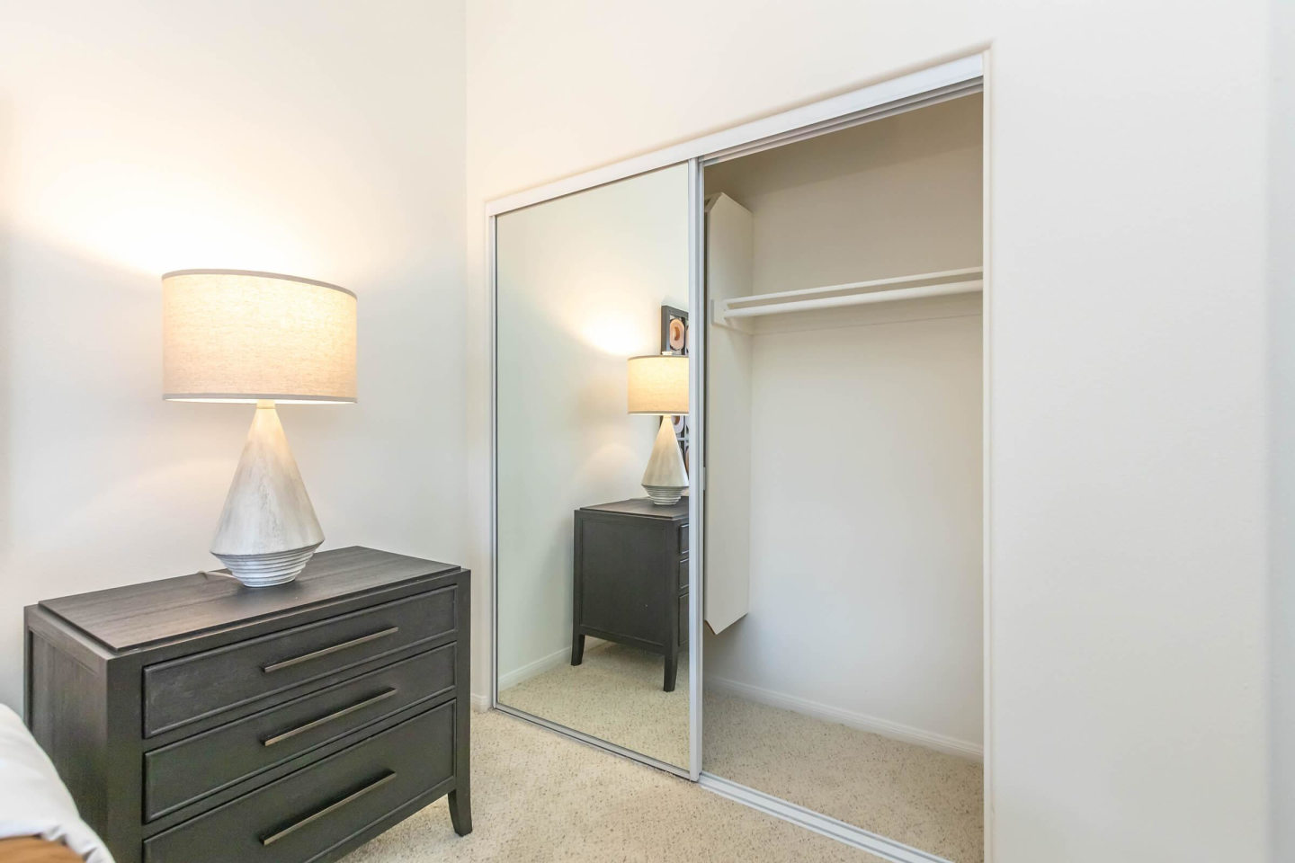 Colony Townhomes Image 98