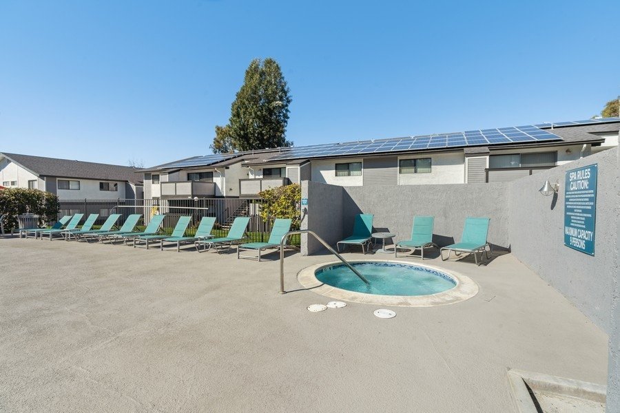 The District Apartment Homes Image 18