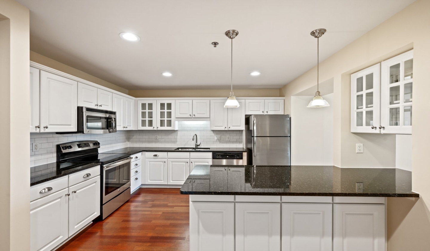 The Beach Club Residences Image 19