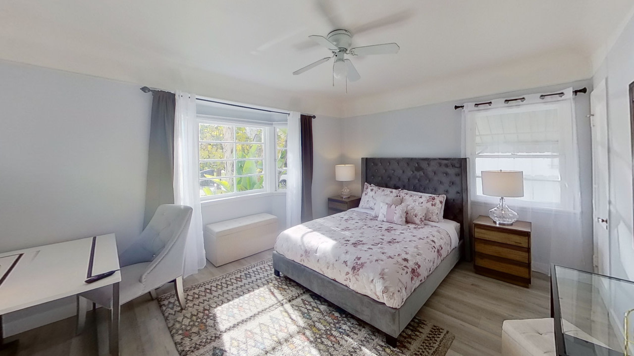 Kling Front Image 58