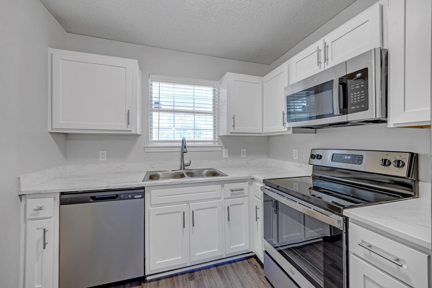 Lakeview Oaks Image 22