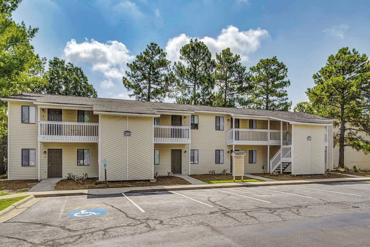 Affordable Housing - Patriot Point Apartment Homes Image 15
