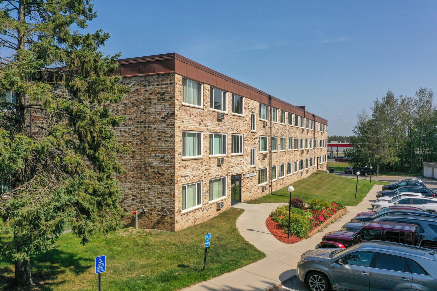 Park Villa Image 1