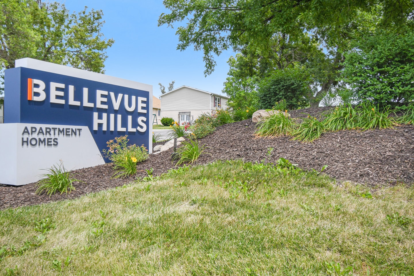 Bellevue Hills Image 1