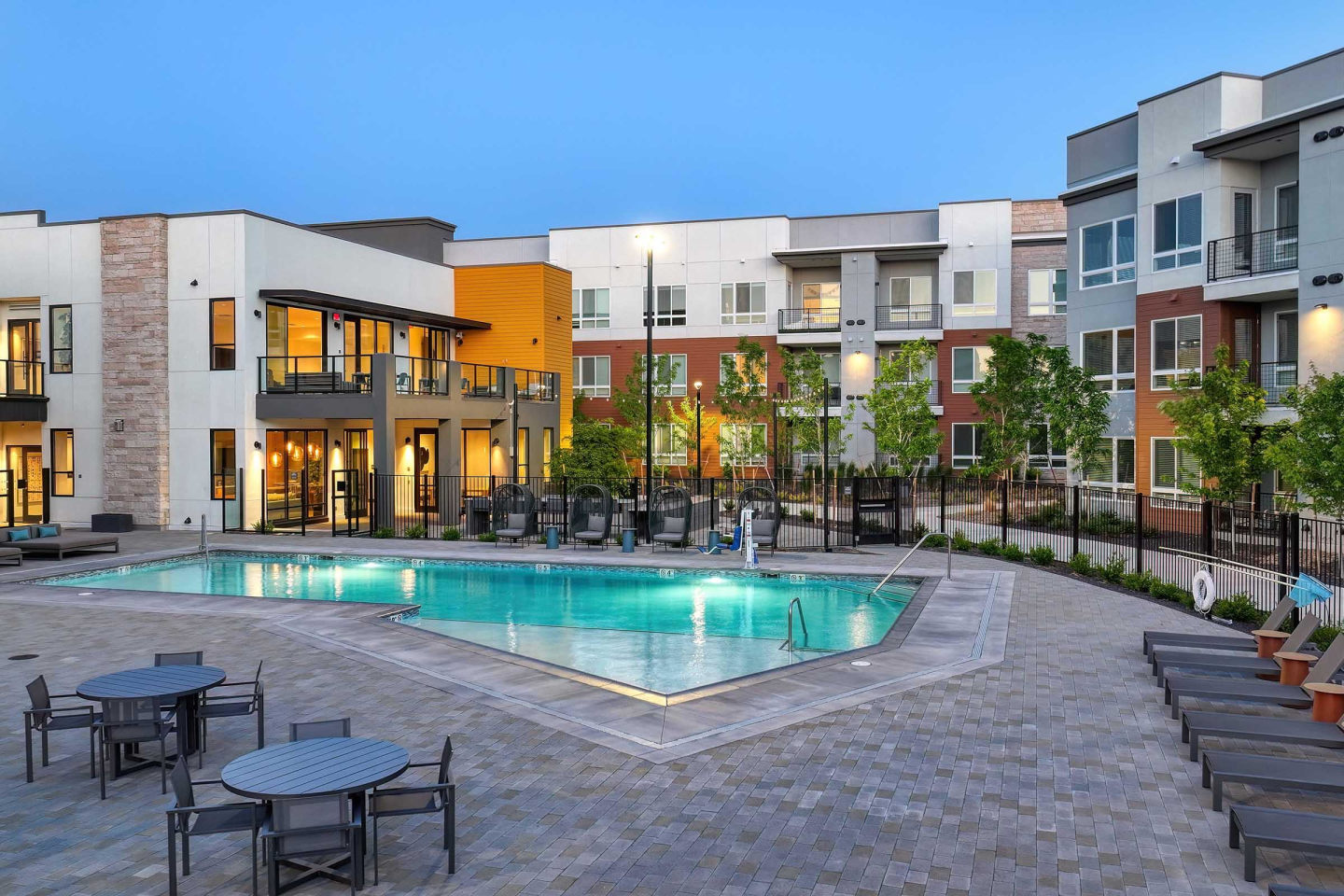Halcyon Apartments Image 57