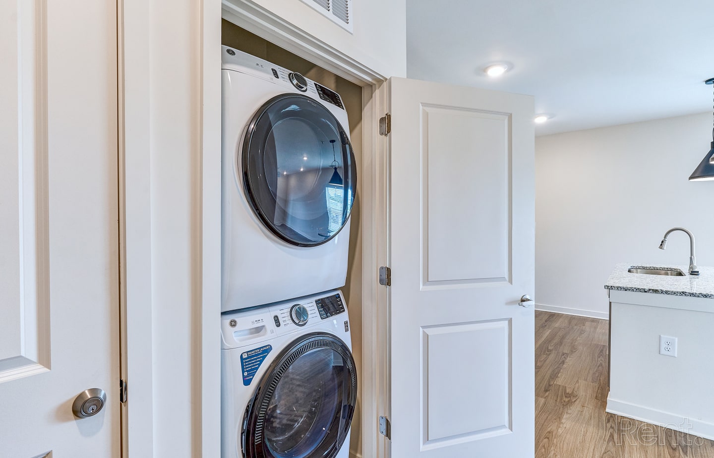 Classic City Flats | Luxury Apartments Image 4