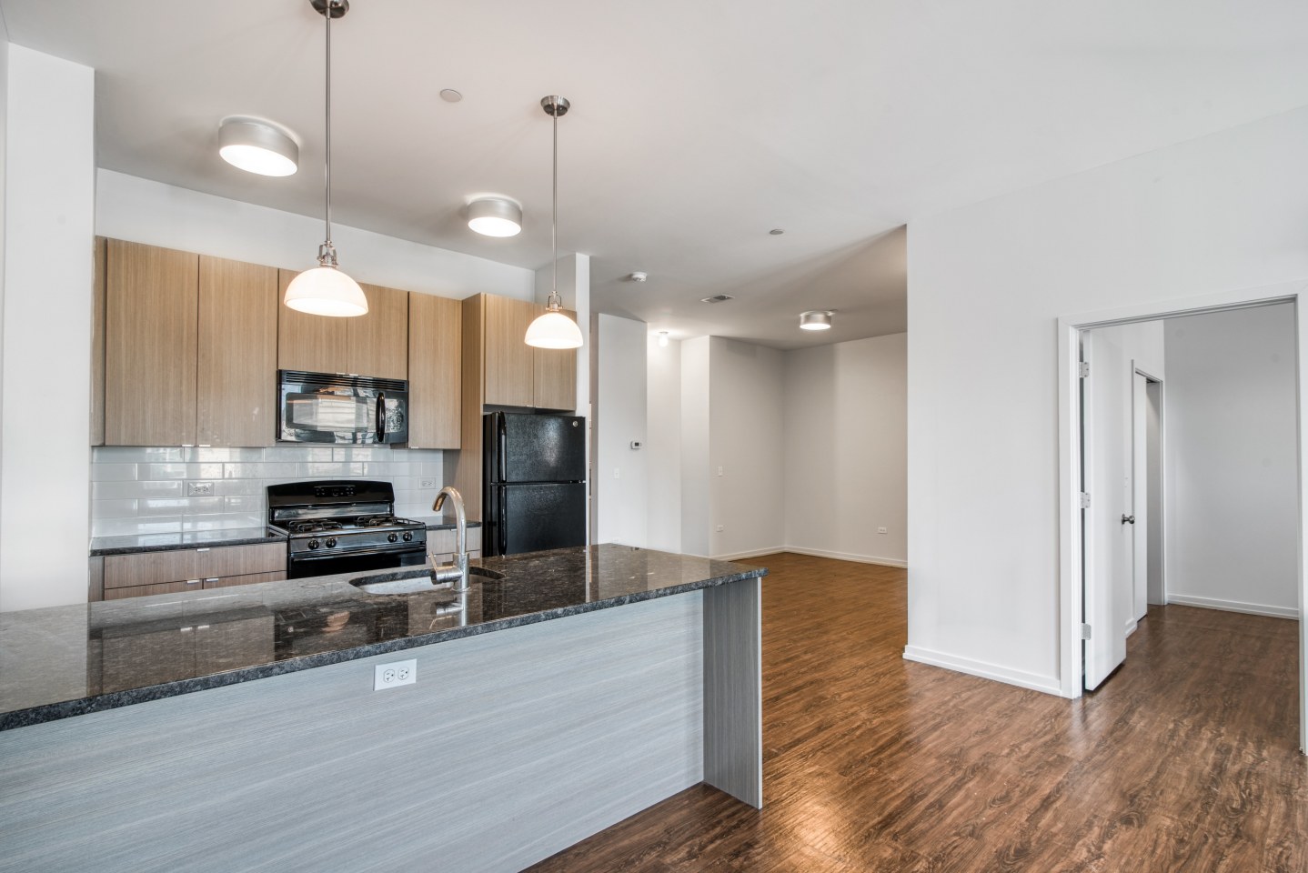 2500 Clybourn Image 8