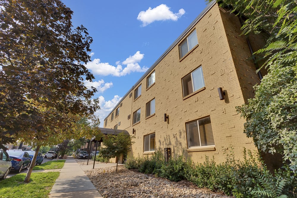 23-33 Pearl Image 24