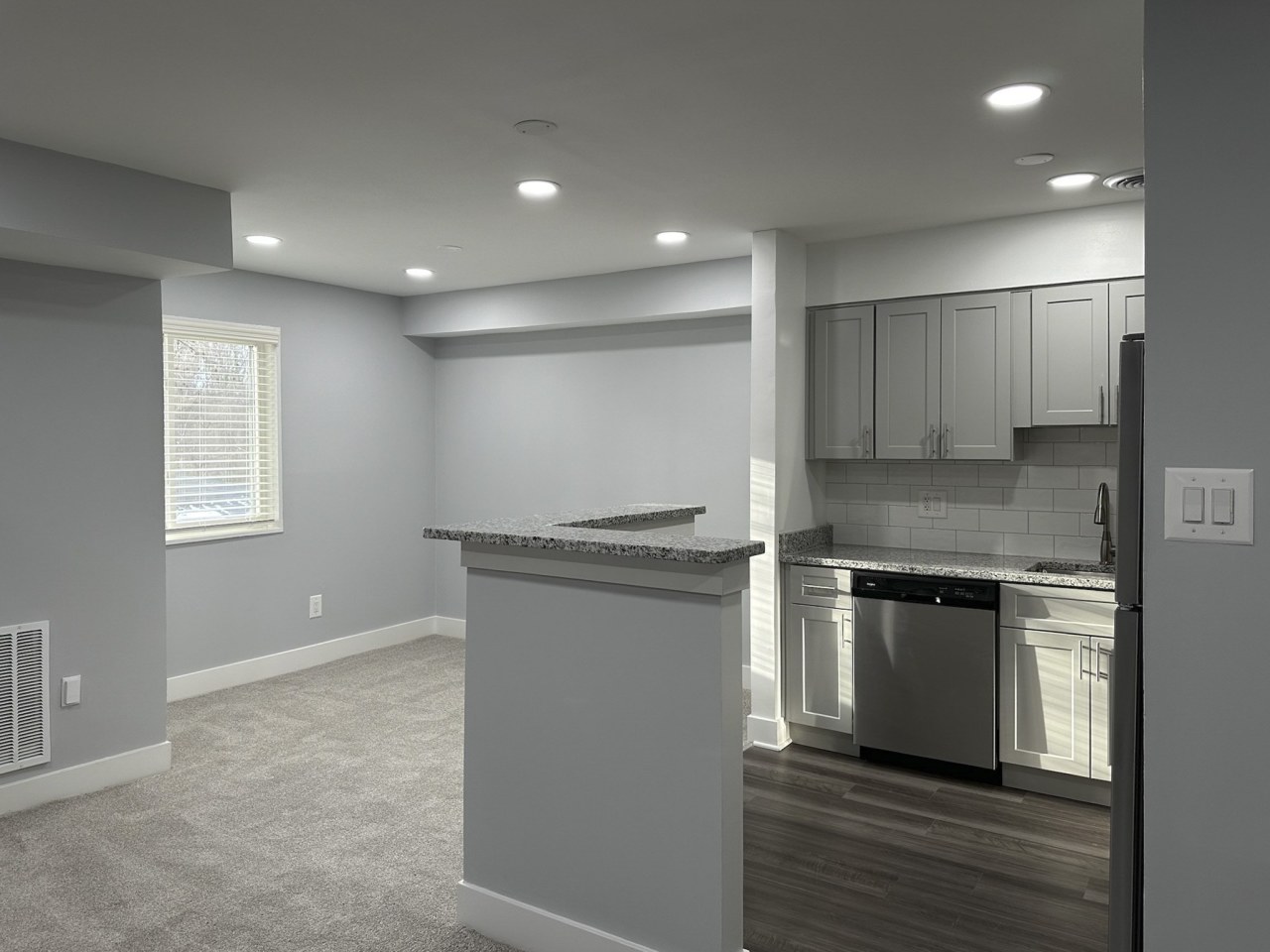 Tysons Glen and Devonshire Square Apartments & Townhomes Image 19