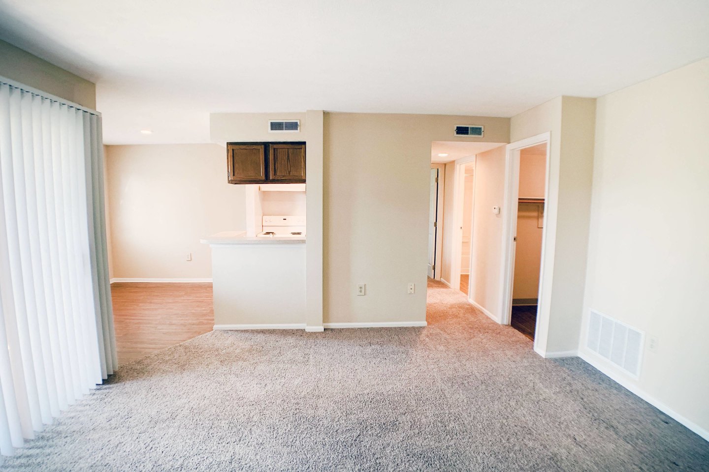 Deercross Apartments Image 56