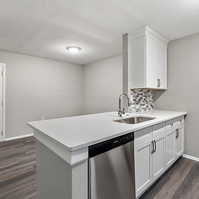 Parkwood Apartment Homes Image 3