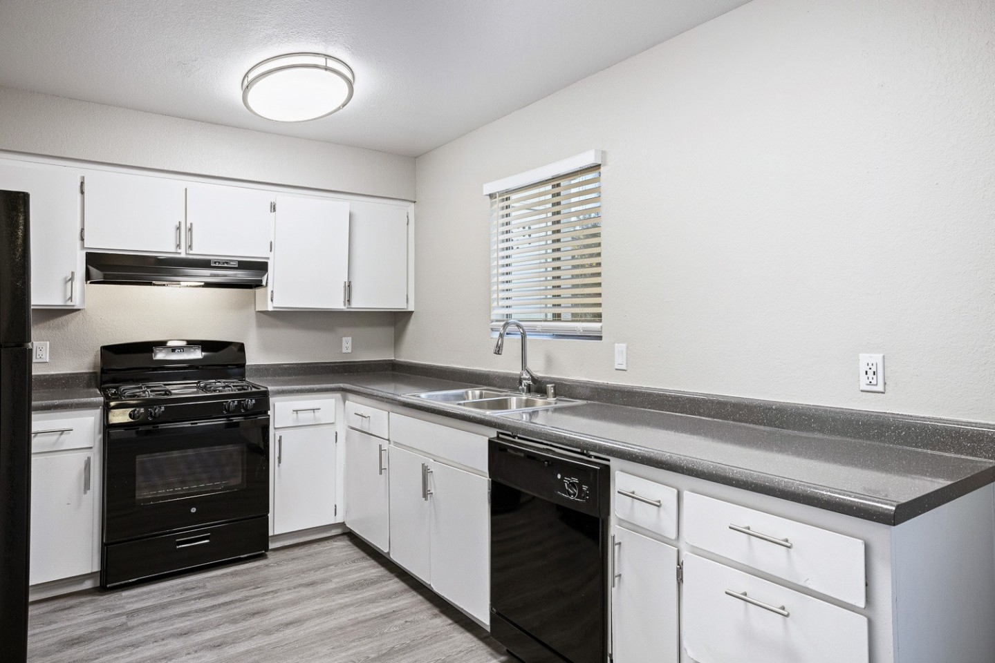 Oak Park Townhomes Image 21