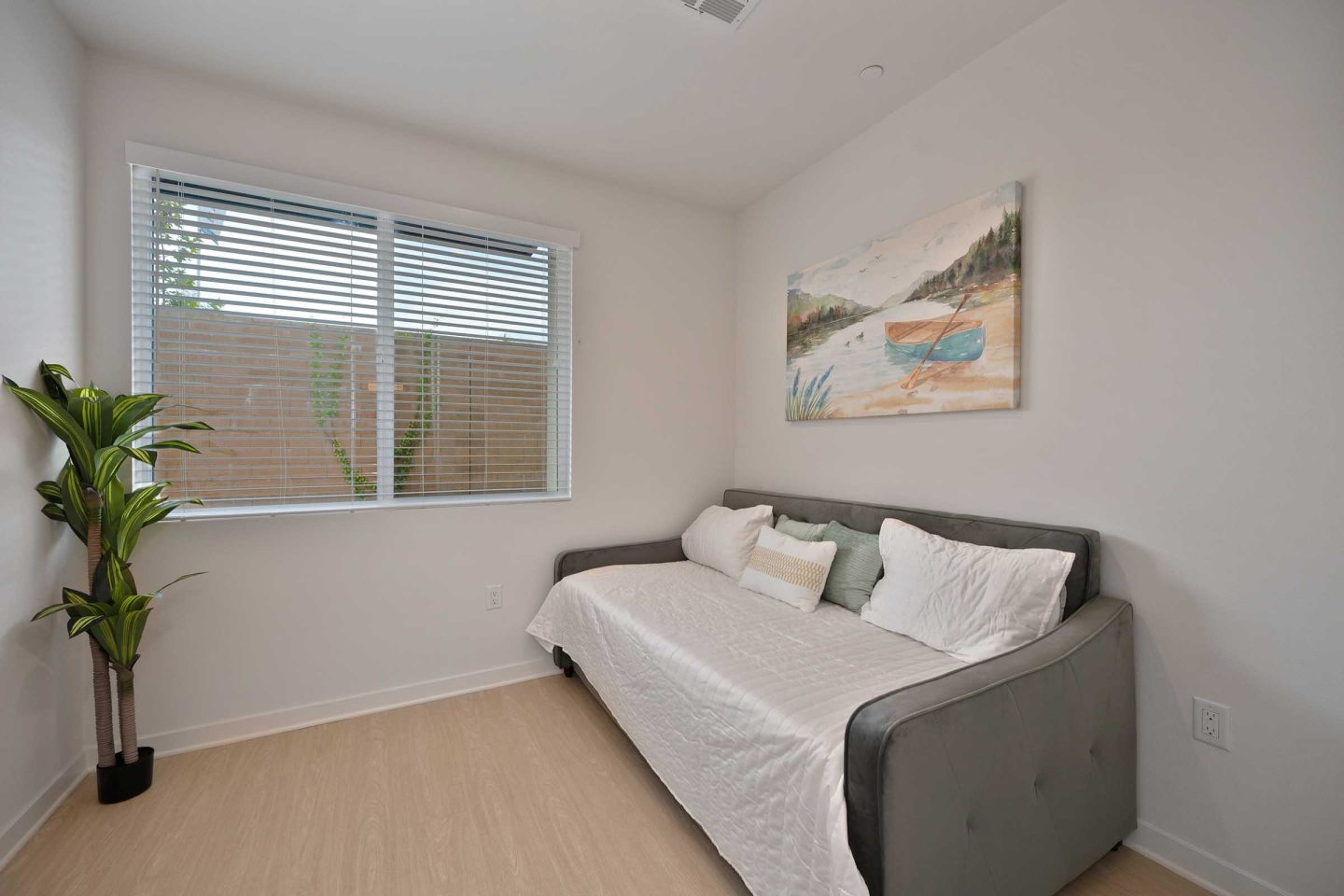 River Gate Townhomes Image 6