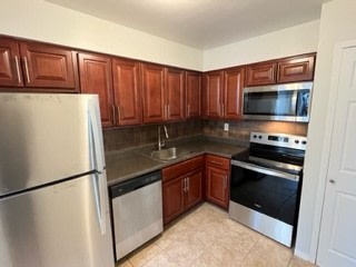 Grand Imperial Apartments Image 15