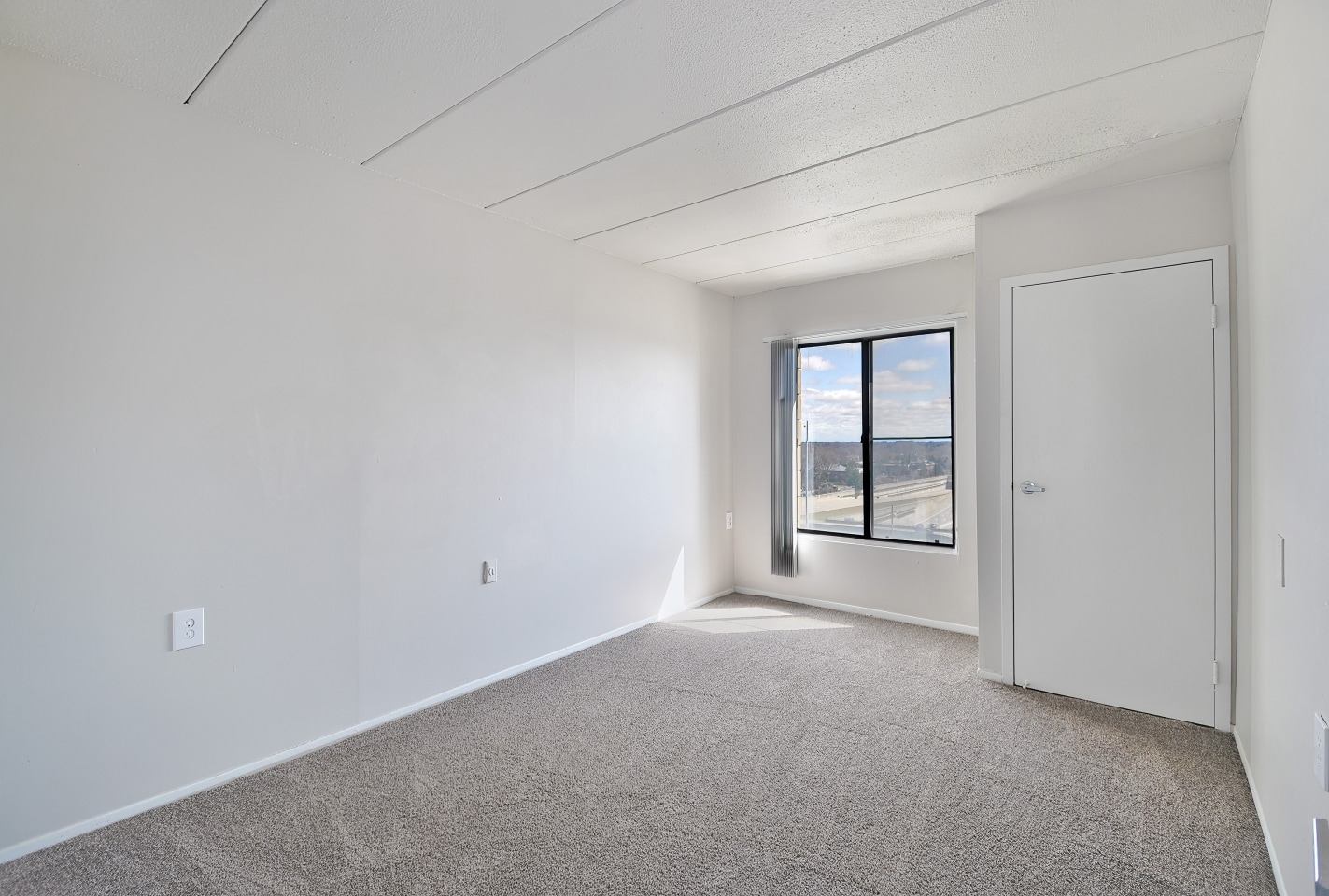 Senior Housing - Highland Towers Image 5